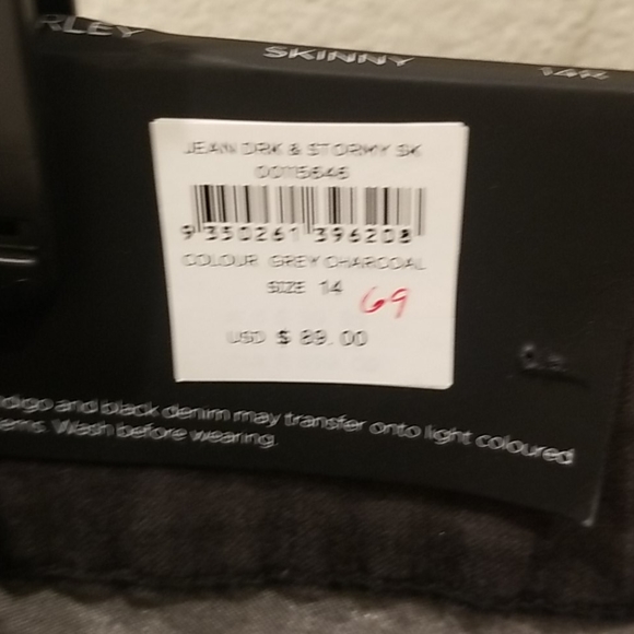 Jeans - Picture 3 of 3